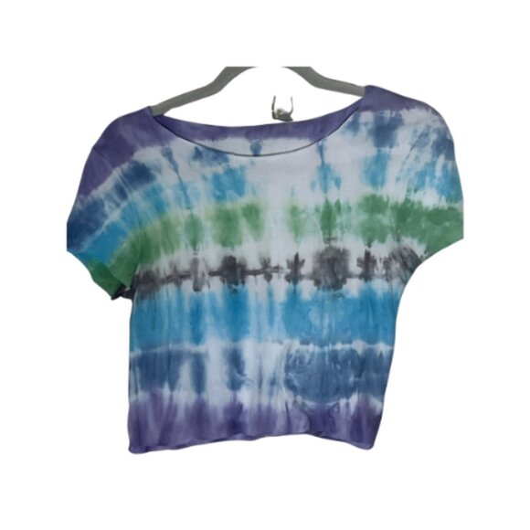 Festival Crop Top Tie Dye, Teen Tie Dye Shirt for Festivals and Sumer time. Crop - Picture 1 of 8